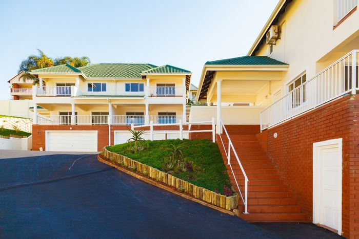 House To Rent in Mount Edgecombe Central: 3 beds, garage, balcony, gardens.