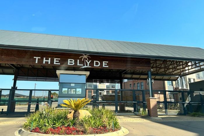 For Sale: Apartment in Zwartkoppies with 3 beds, lagoon access, and Lifestyle Centre amenities.