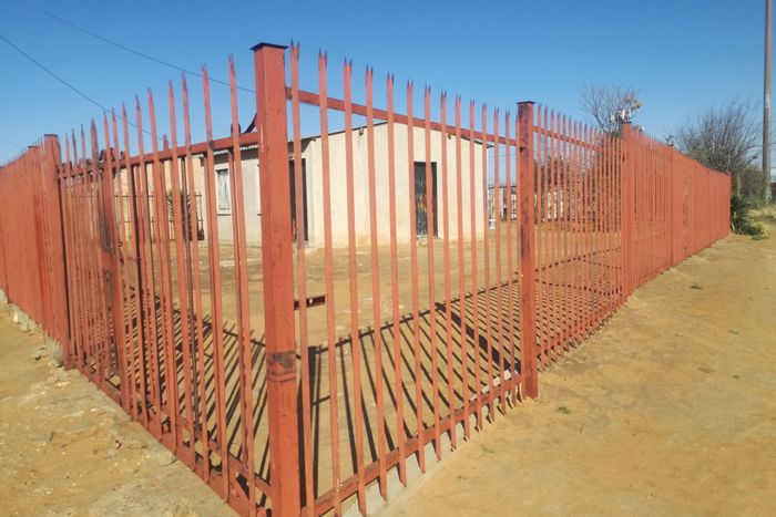 2-bedroom house for sale in Thabong, tenant-occupied, close to schools and transport.