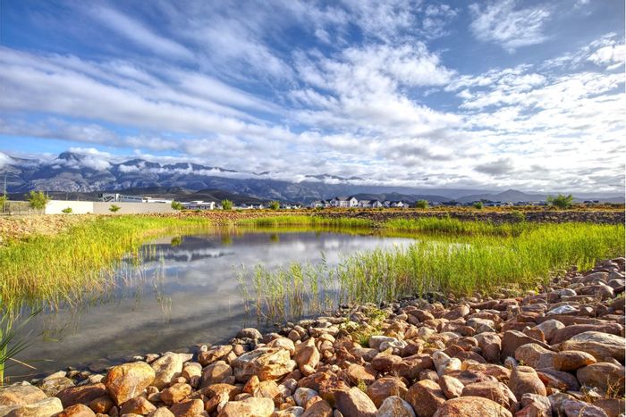 Vacant Land Residential in Robertson Central for Sale with medical facilities and custom building options.