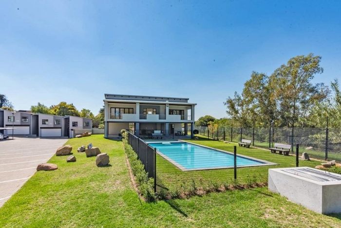 For Sale: 2 Bed, 2 Bath Apartment in Edenburg with Private Garden and Pool.