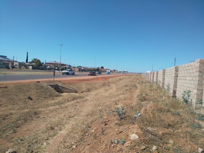 Mankweng For Sale: 20,000 m² vacant commercial land with investment potential.