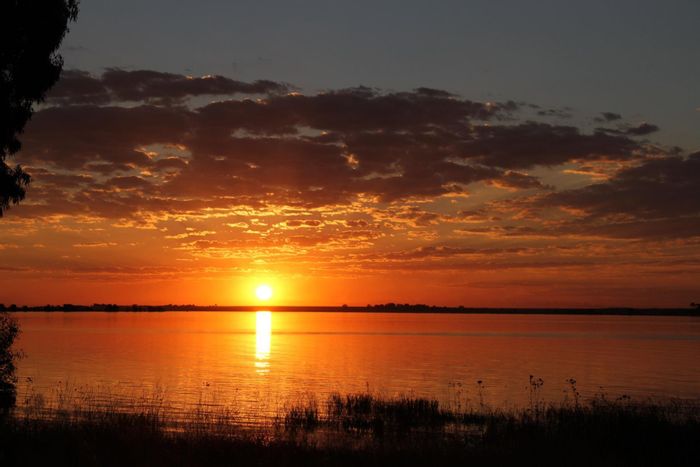 For Sale: House in Oranjeville Central with waterfront access, pool, and spacious living.