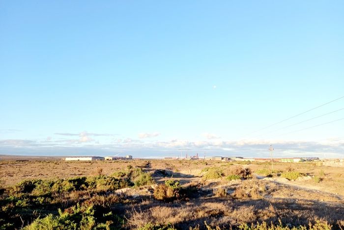 Vacant Agricultural Land for Sale in Saldanha Industrial - 2865 m², prime location.