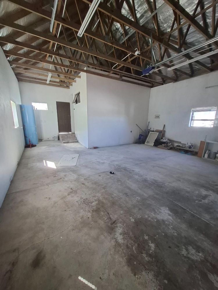 Main House Double Garage