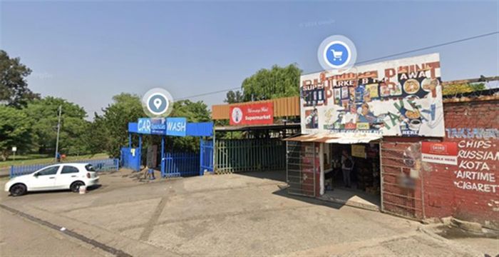 For Sale: Business Property in Witbank Ext 41 with Multiple Tenants and Ample Parking.