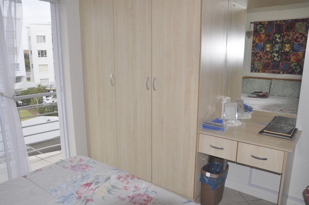 Bedroom 3 with balcony  access