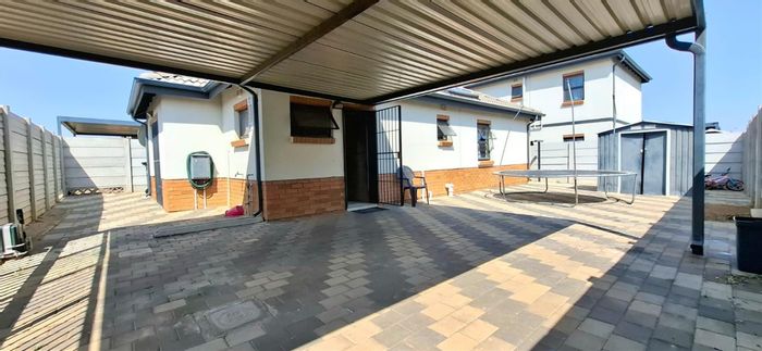 Three-bedroom house for sale in Albertsdal with secure estate amenities.