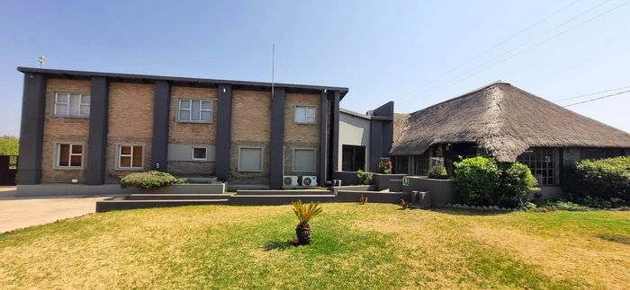 Benoni AH Farm For Sale: 18 bedrooms, equestrian facilities, extensive security features.