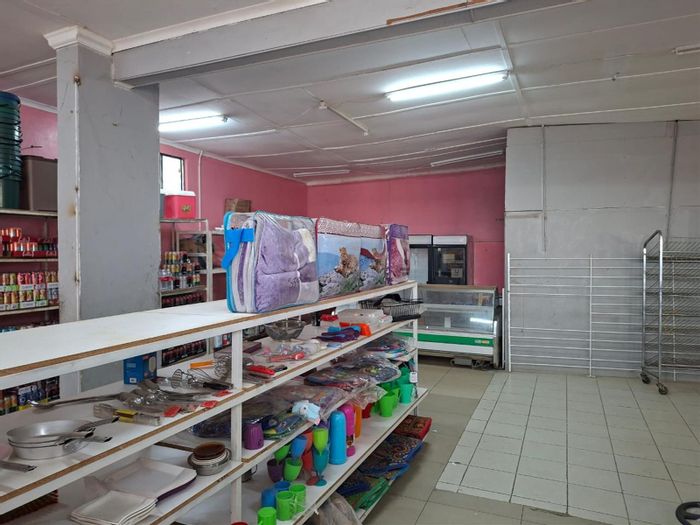 Prime retail space in Verwoerdpark for sale; ideal for multiple tenants.