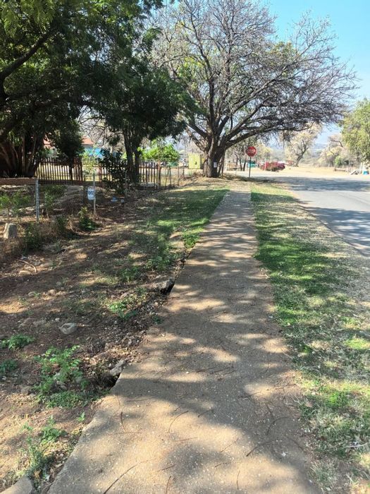 Spacious house with pool, flatlet, workshop in Burgersfort Central - For Sale.