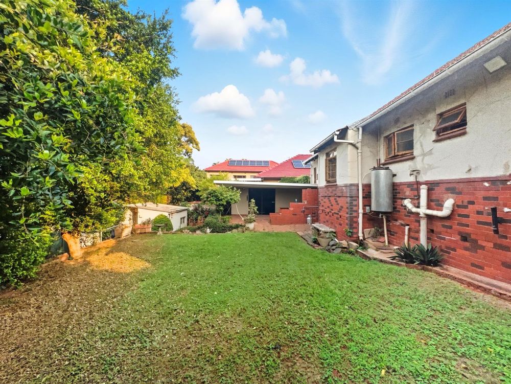 backyard showing outbuilding
