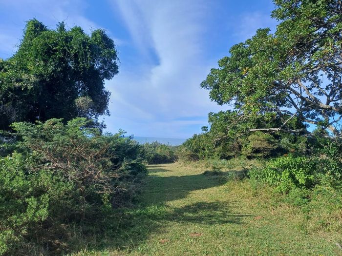 Cintsa East Vacant Land For Sale: Approved plans, greenbelt access, beach pathway.