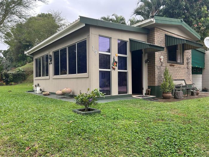 Retirement Village in Margate Central For Sale: 24-hour security, pet-friendly, backup water.