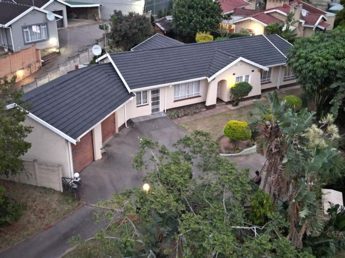 New Germany House For Sale: 4 beds, AC, automated garage, pet-friendly, secure.