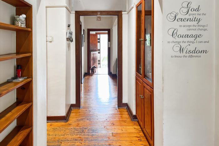 For Sale: Clarendon House with pool, flatlet, and ample parking on 2369 m².