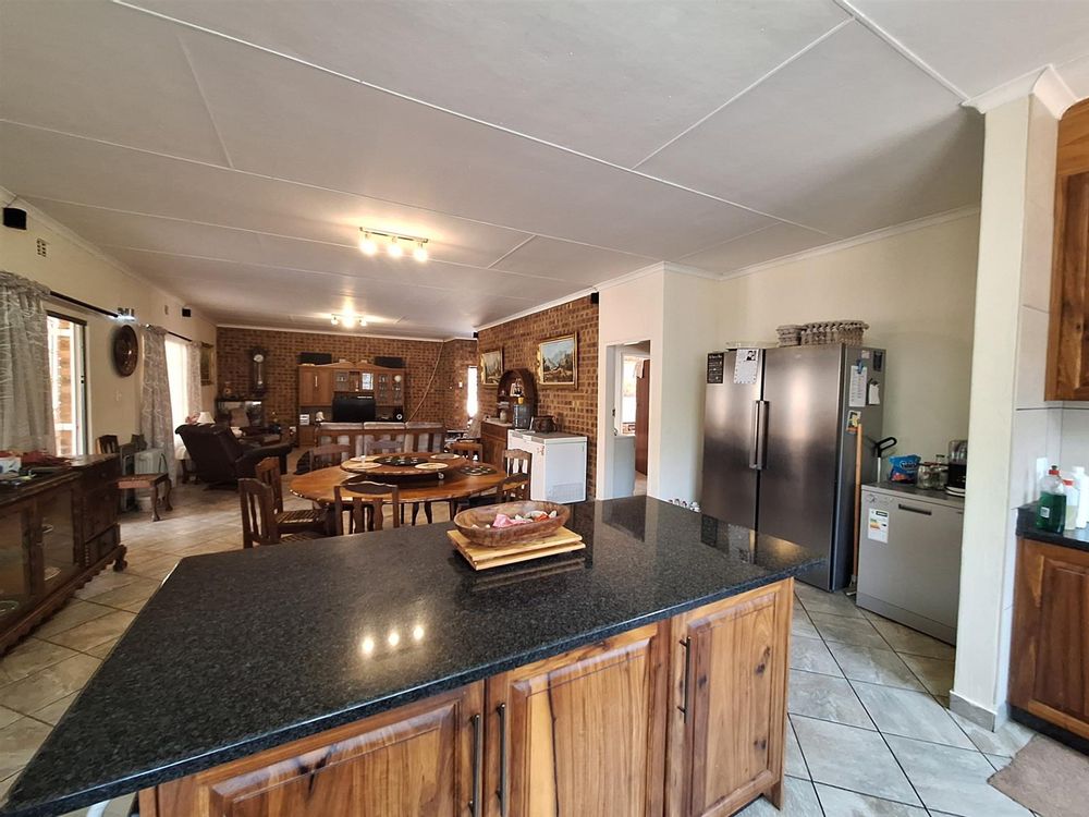 Open plan Kitchen/ Scullery