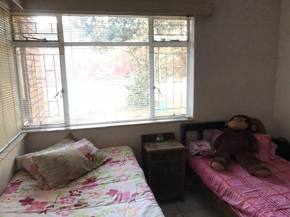  1st bedroom