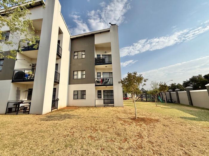 Elarduspark Apartment For Sale: 2 beds, private patio, secure complex, carport.