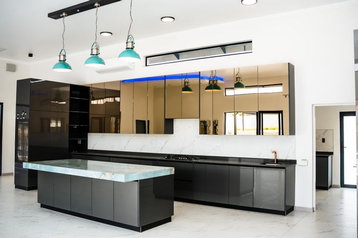 For Sale: Spacious 5-Bedroom House in Blue Hills with Equestrian Amenities.