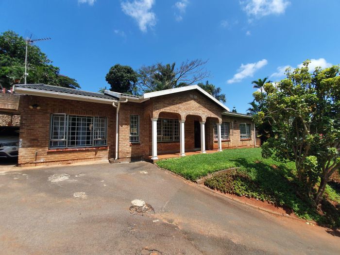 For Sale: Glen Anil House with pool, solar inverter, and spacious garden.