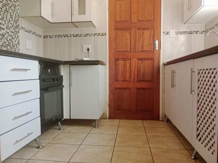 3-Bedroom House To Rent in Rosslyn with secure community and convenient amenities.