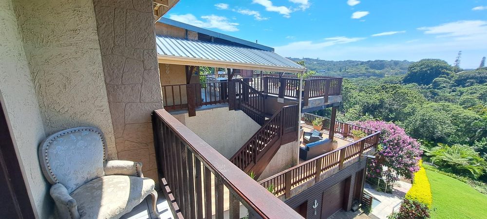 Main bedroom balcony