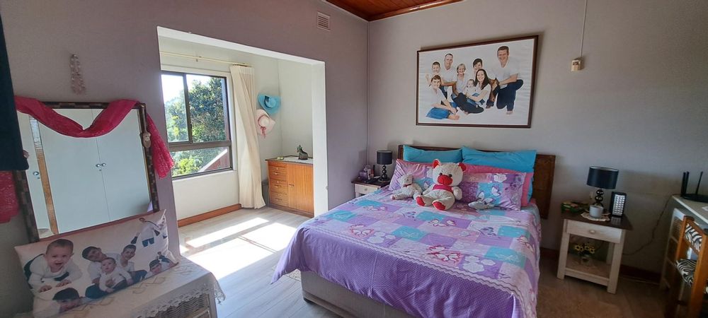 Main bedroom- Floor 1