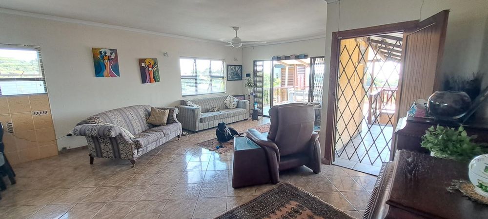 Lounge- Second floor