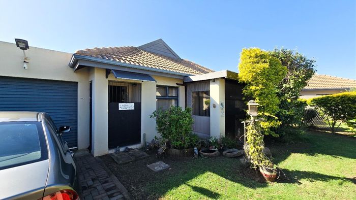 For Sale: 3-Bedroom Townhouse in Kidds Beach with garden, braai, and security.
