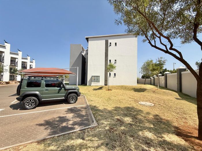 Elarduspark Apartment For Sale: 2-bed, 2-bath, secure complex with tenant in place.