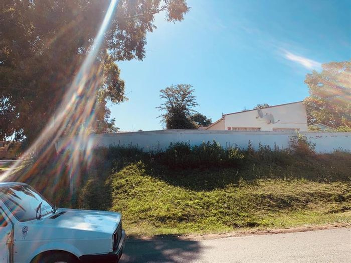 Corner House in Butterworth Central For Sale: 4 Beds, 2.5 Baths, Spacious ERF.