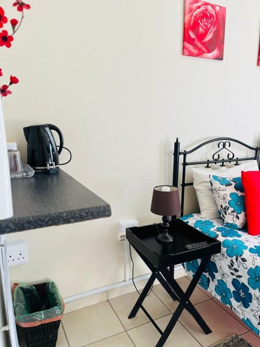 For Sale: Spacious 8-bedroom house in Butterworth Central, ideal for families or investment.