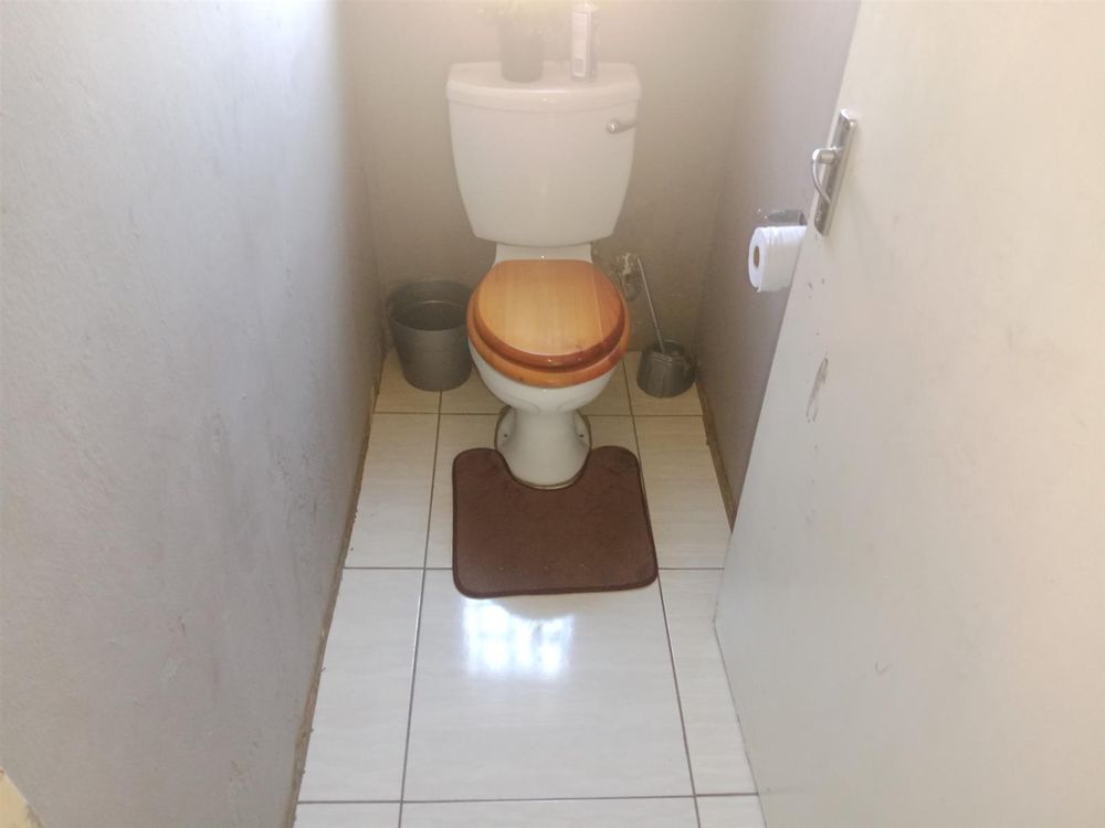 Seperate toilet