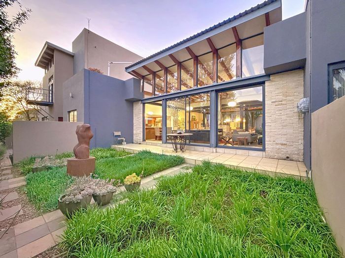 5-Bedroom House For Sale in The Wilds with pool, study, and solar system.