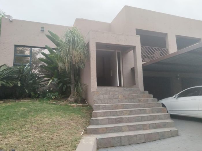 Spacious 4-Bedroom House in Model Park with Pool, Braai Area, and Security. For Sale.
