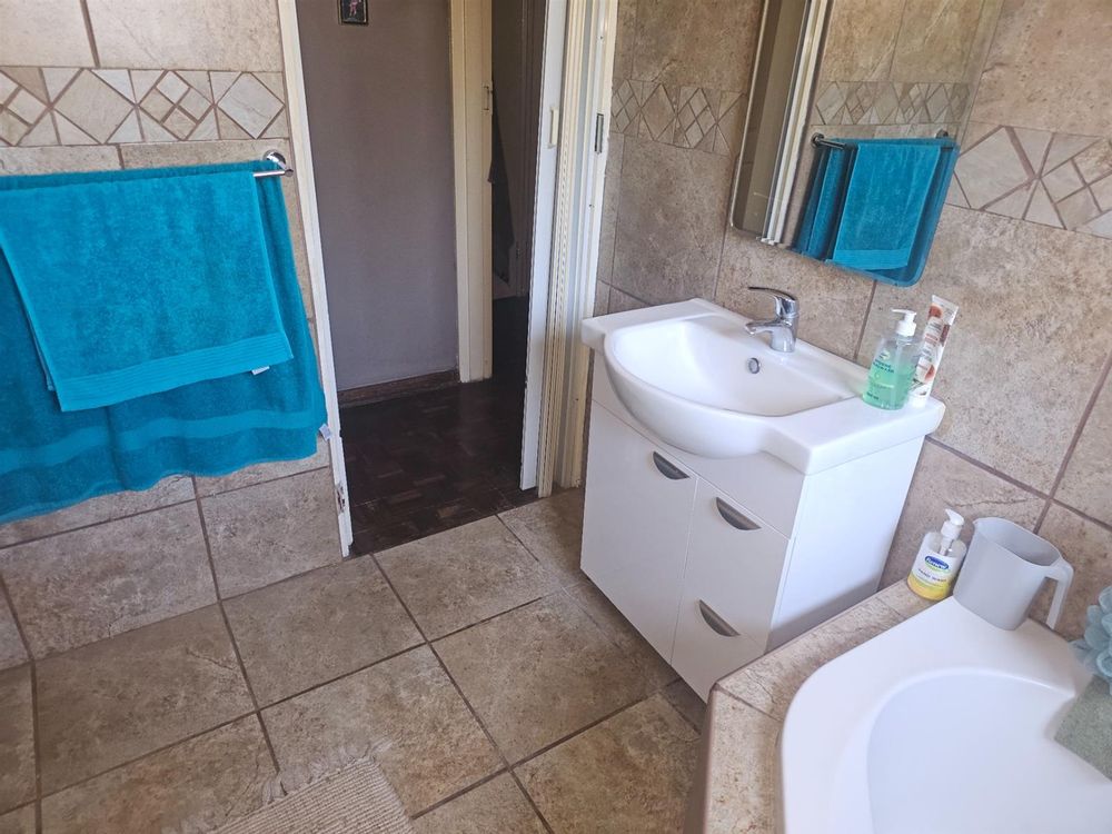 Modern bathroom and vanity basin