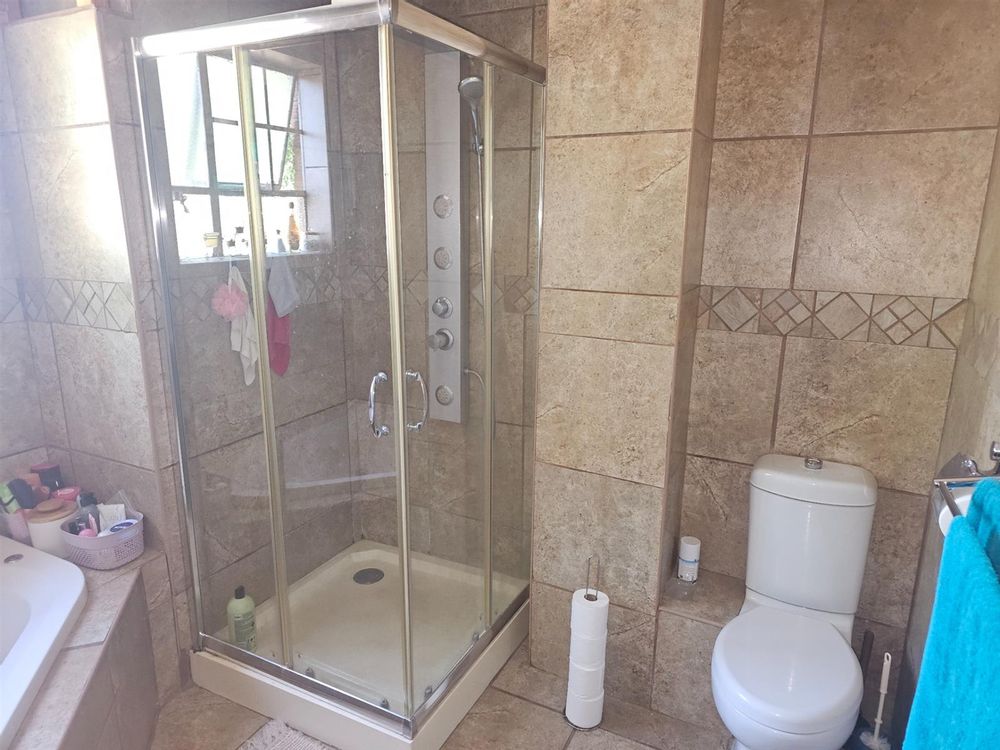 Feature shower spa shower head