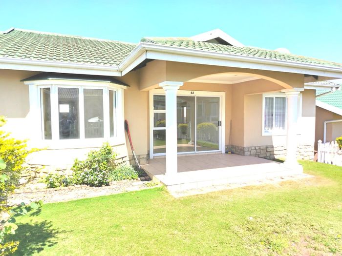 For Sale: House in Mount Edgecombe Central with 3 beds, garden, and double garage.