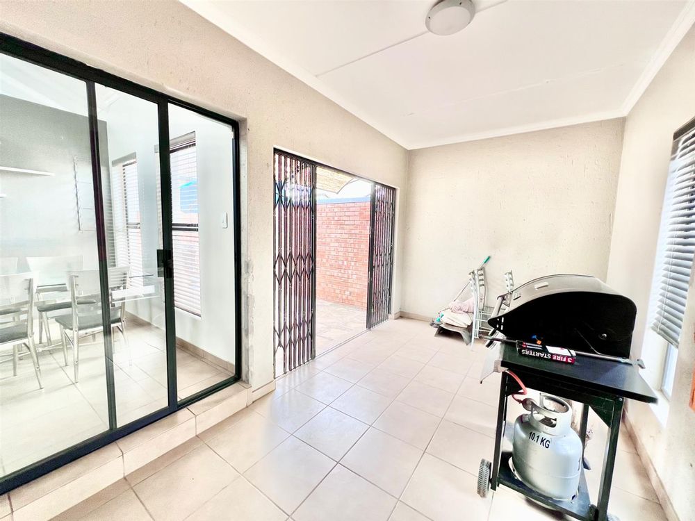 Enclosed Entertainment Area