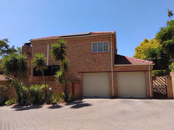 For Sale: Spacious 3-Bedroom Townhouse in Amorosa with Private Garden and Office.