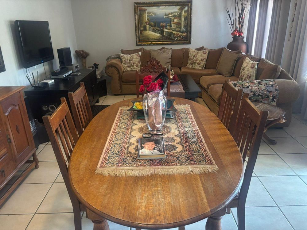 Dining room / Lounge area open plan