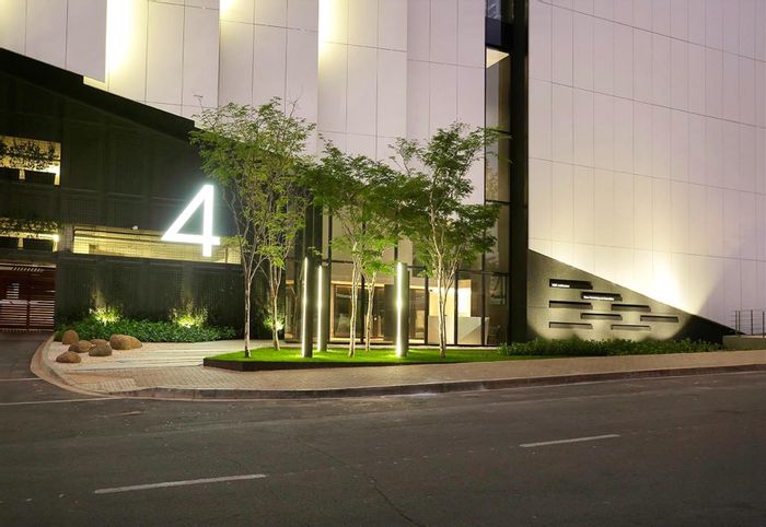 Commercial Office Space To Rent in Morningside: 1405m², parking, security, energy-efficient.