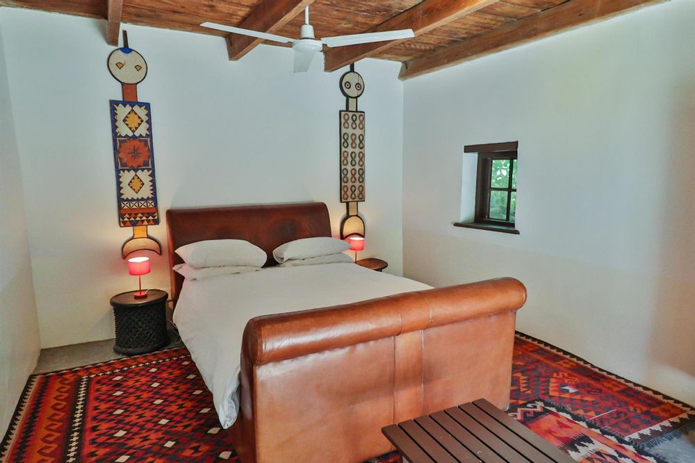 Moroccan-themed guest room