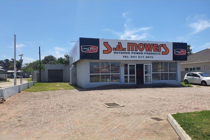 Walmer Retail Showroom For Sale: 200m2 space, high traffic, ample parking, expansion potential.