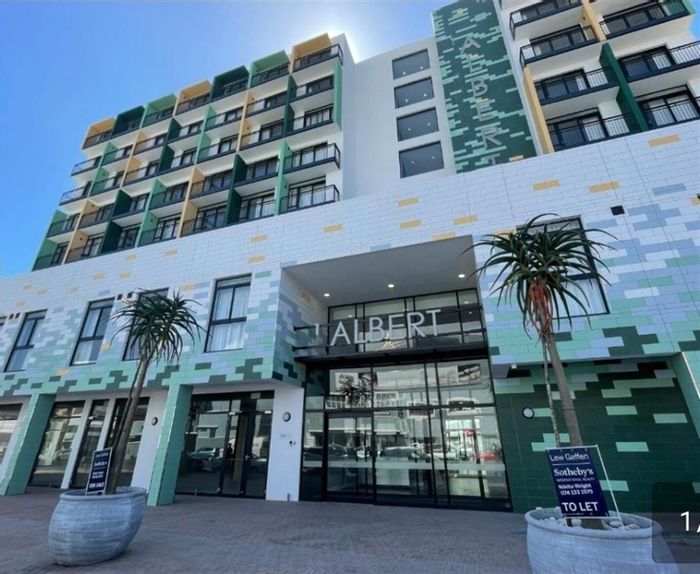Woodstock Apartment For Sale: 1 bed, rental income potential, near CBD and amenities.