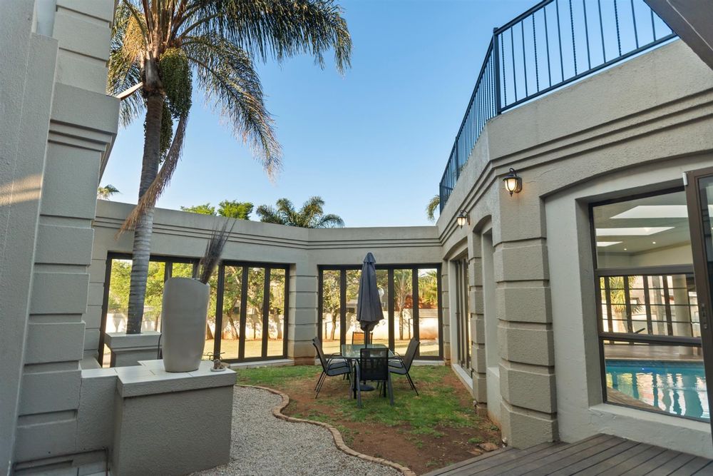 outdoor/indoor patio