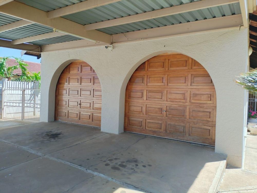 Double lock up garages