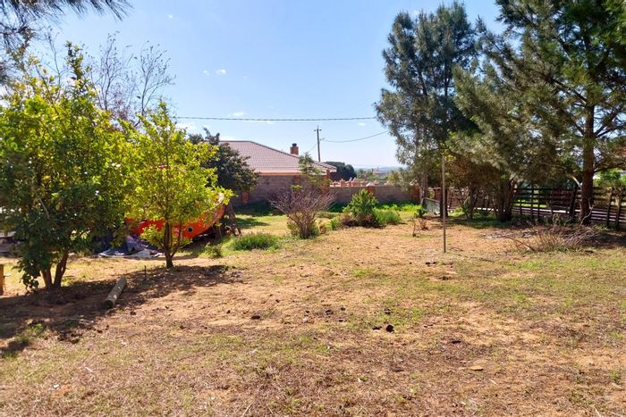 Vacant Land Residential For Sale in Chatsworth with utilities, access, and growth potential.