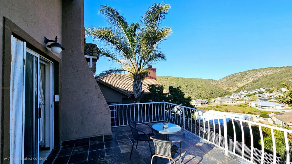MAIN BEDROOM OPEN PATIO